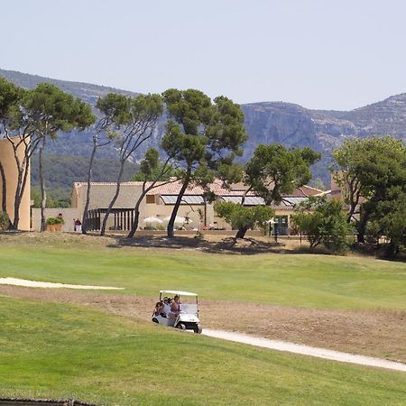 Madame Vacances Residence Provence Country Club Saumane-de-Vaucluse Buitenkant foto