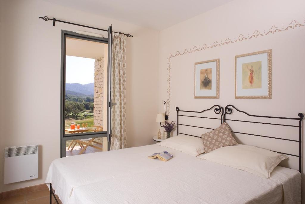 Madame Vacances Residence Provence Country Club Saumane-de-Vaucluse Kamer foto