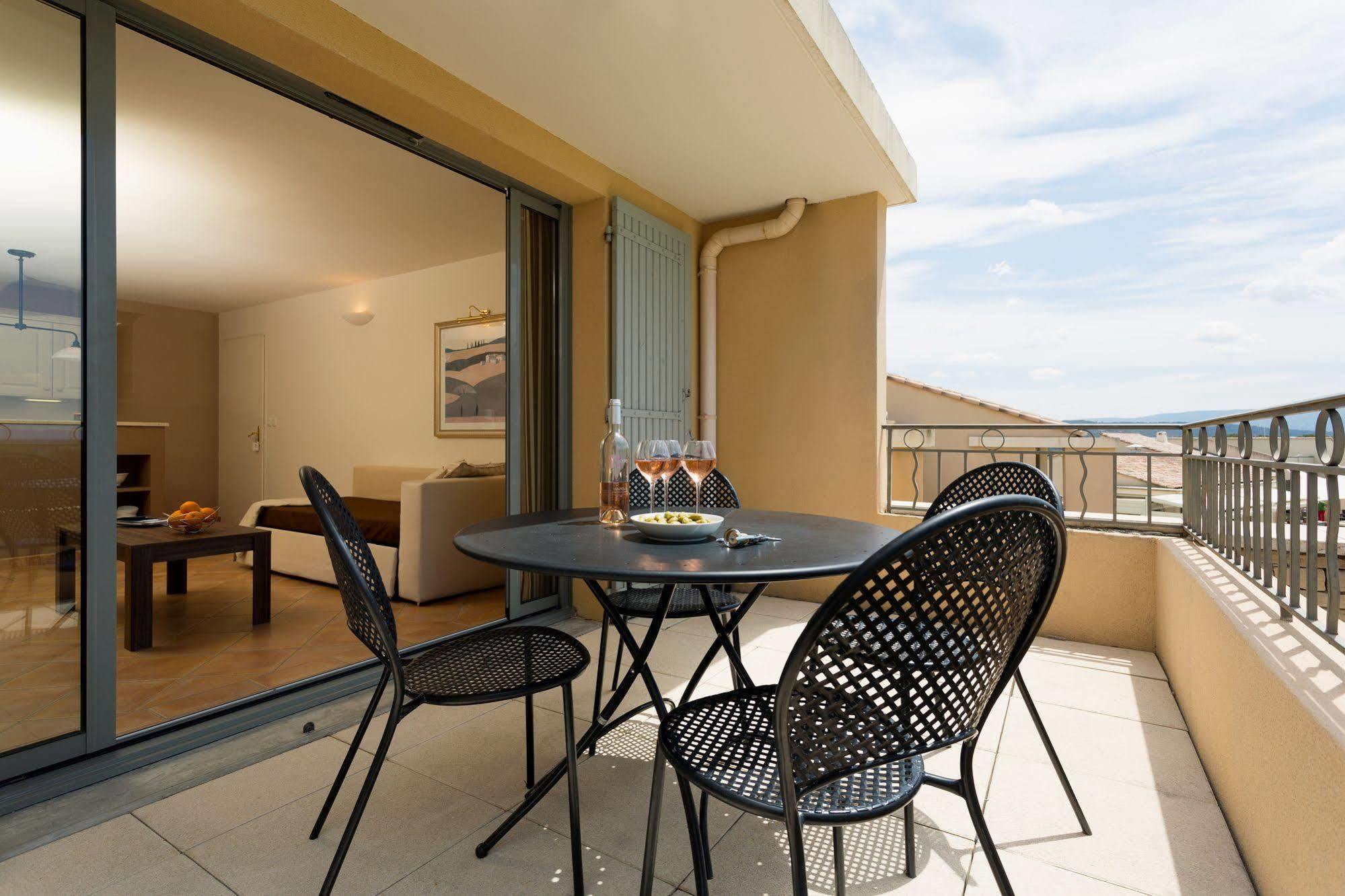 Madame Vacances Residence Provence Country Club Saumane-de-Vaucluse Buitenkant foto