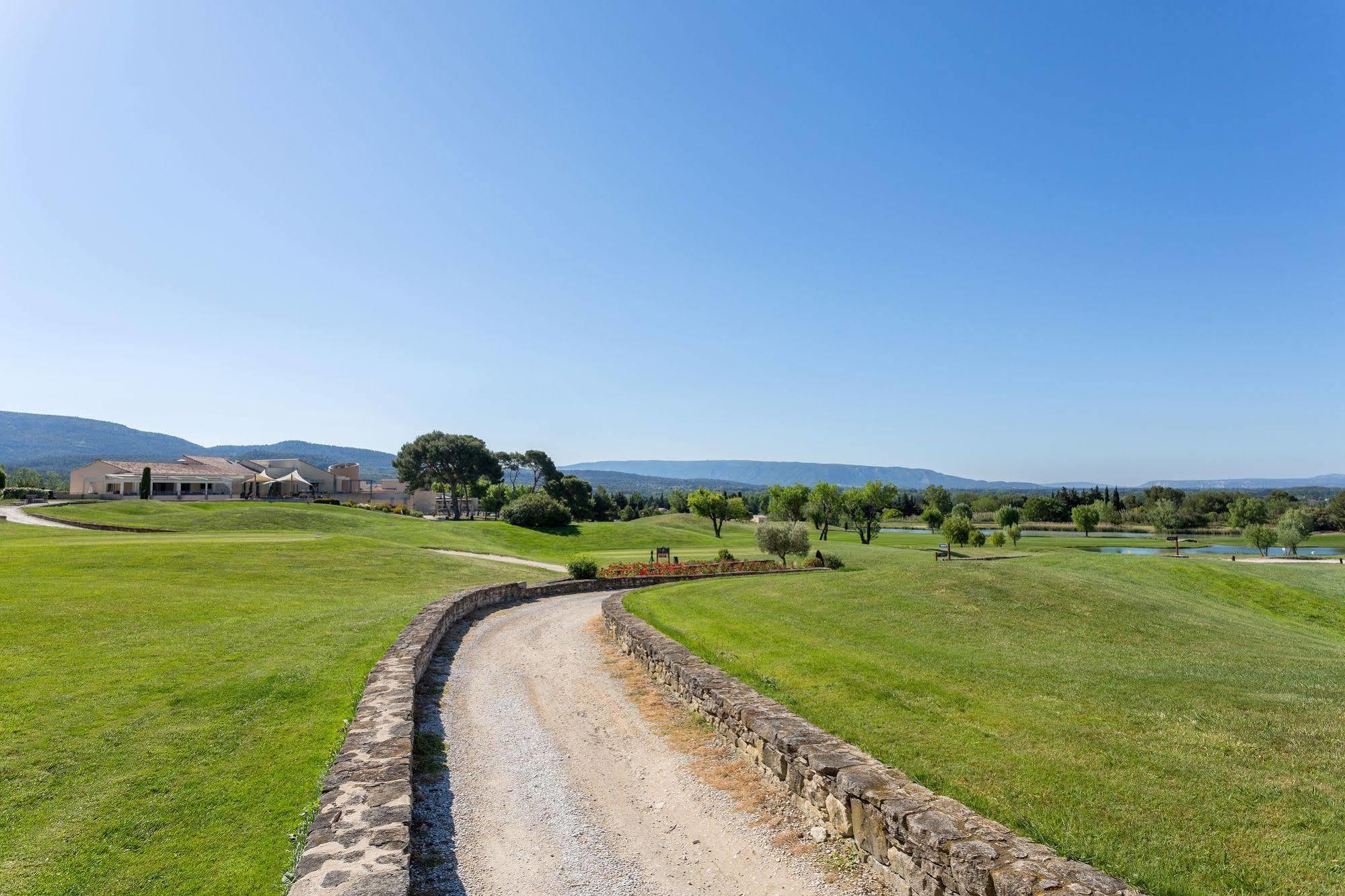 Madame Vacances Residence Provence Country Club Saumane-de-Vaucluse Buitenkant foto