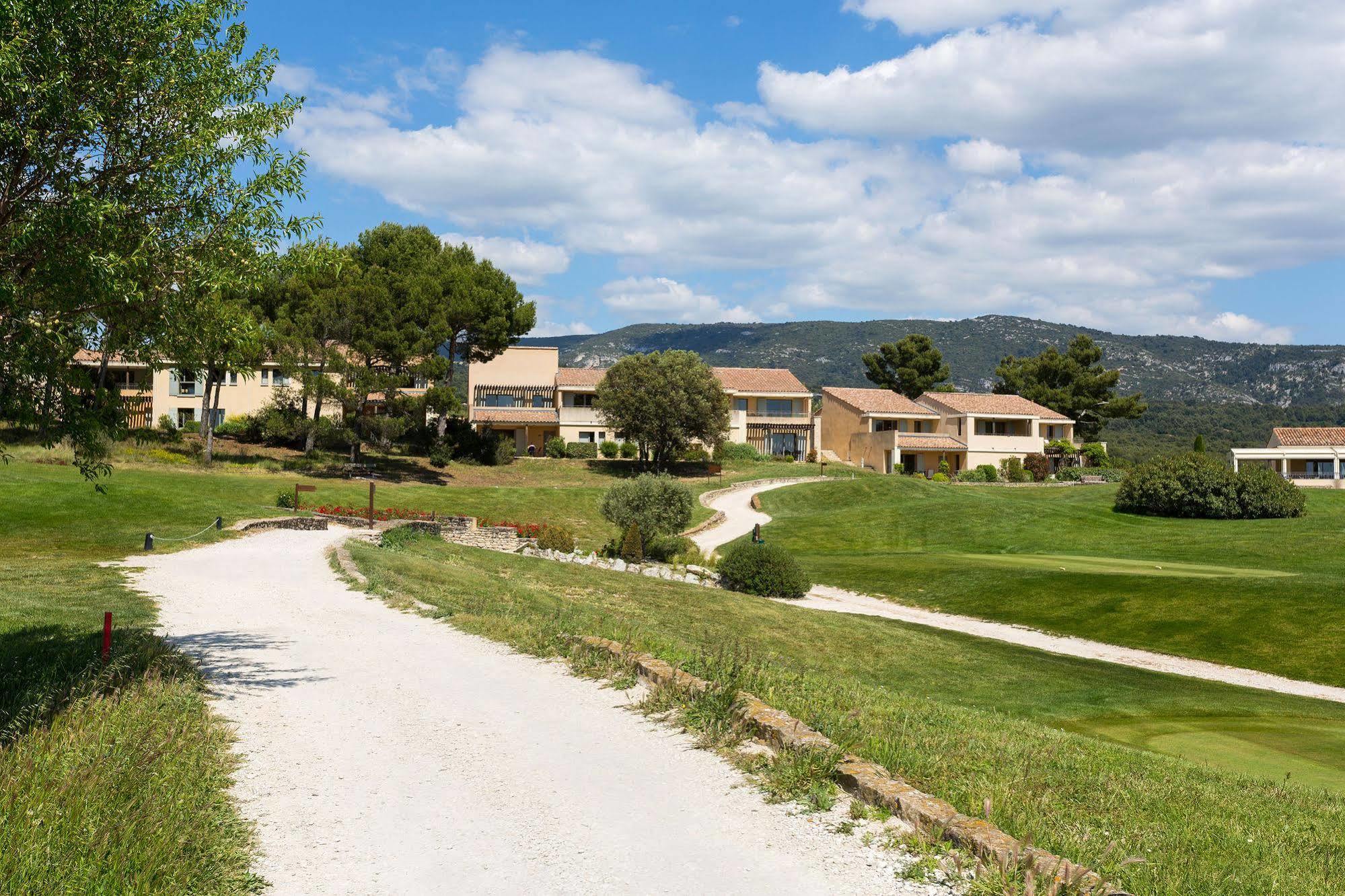 Madame Vacances Residence Provence Country Club Saumane-de-Vaucluse Buitenkant foto